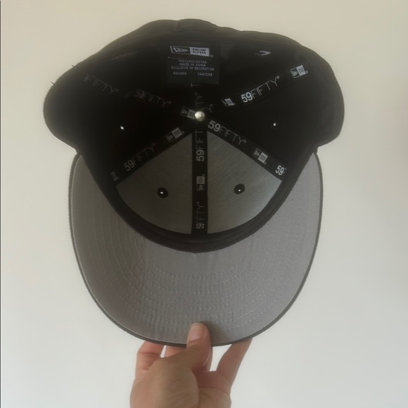 Black Baseball Cap - Picture 3 of 4